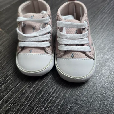 Baskets bébé fille 